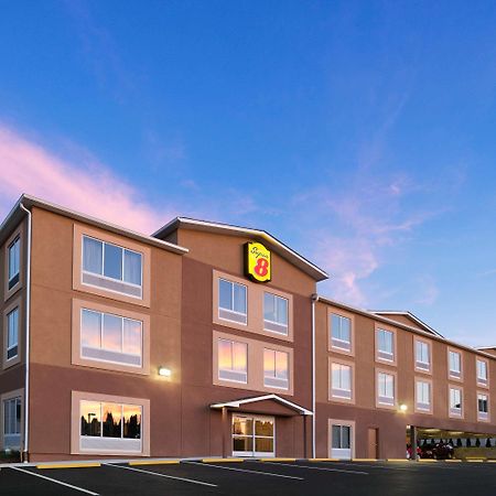 Super 8 By Wyndham Hershey Chocolate Avenue Exterior photo